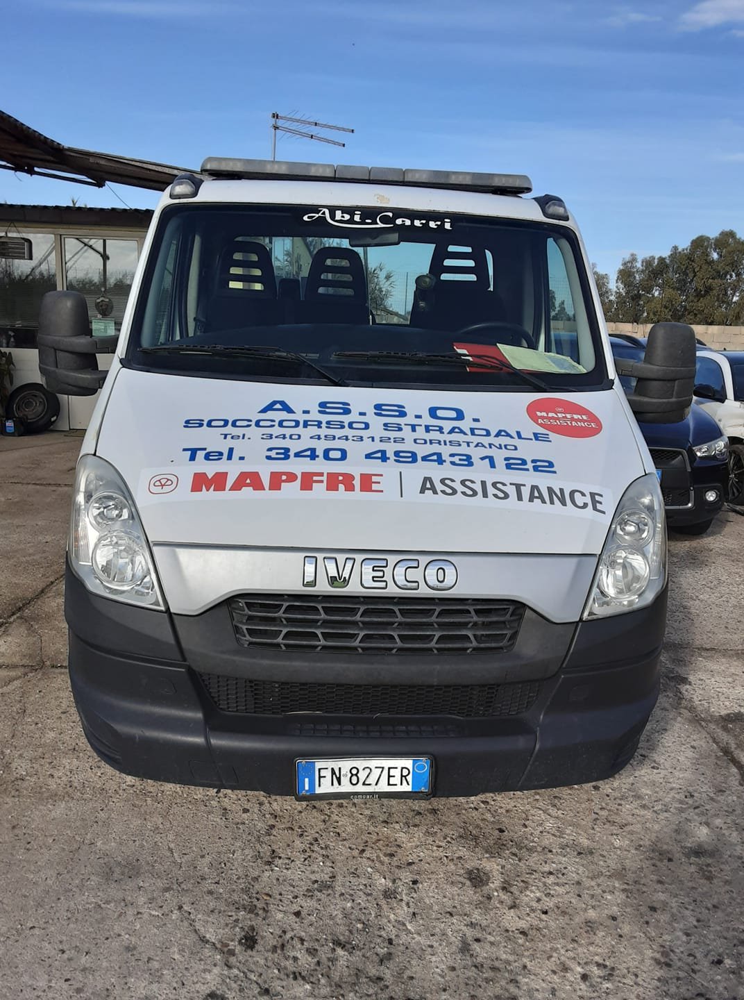 Mezzo del soccorso stradale brandizzato A.S.S.O. pronto all'uscita